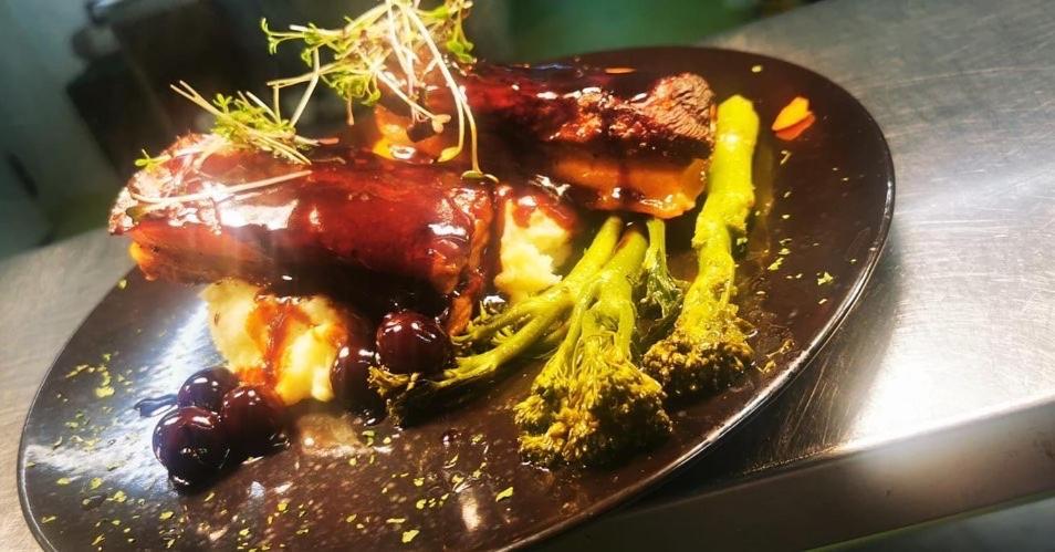 The Copper Still Bar Restaurant & Boutique Rooms Dromod Esterno foto